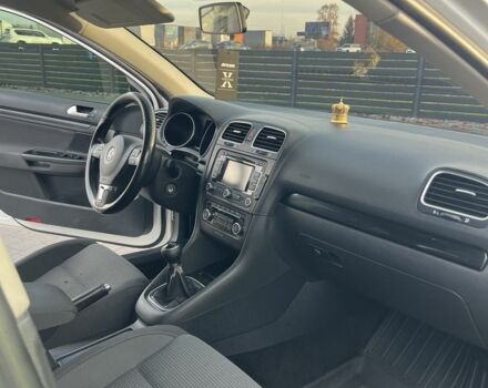 Білий Фольксваген Гольф, об'ємом двигуна 1.6 л та пробігом 300 тис. км за 7000 $, фото 7 на Automoto.ua