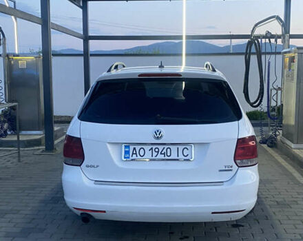 Белый Фольксваген Гольф, объемом двигателя 1.6 л и пробегом 300 тыс. км за 6100 $, фото 3 на Automoto.ua