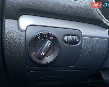 Белый Фольксваген Гольф, объемом двигателя 1.6 л и пробегом 289 тыс. км за 6350 $, фото 14 на Automoto.ua