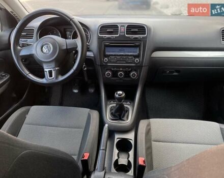 Белый Фольксваген Гольф, объемом двигателя 1.6 л и пробегом 289 тыс. км за 6350 $, фото 9 на Automoto.ua