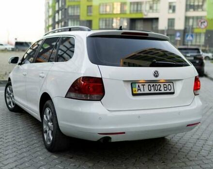 Белый Фольксваген Гольф, объемом двигателя 1.6 л и пробегом 268 тыс. км за 6300 $, фото 4 на Automoto.ua
