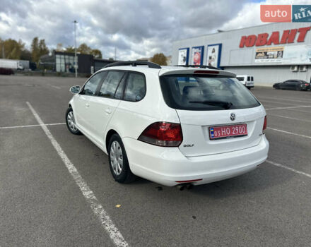 Белый Фольксваген Гольф, объемом двигателя 1.39 л и пробегом 188 тыс. км за 5850 $, фото 4 на Automoto.ua