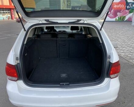 Белый Фольксваген Гольф, объемом двигателя 1.6 л и пробегом 289 тыс. км за 6350 $, фото 11 на Automoto.ua