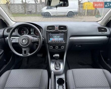 Білий Фольксваген Гольф, об'ємом двигуна 1.6 л та пробігом 348 тис. км за 7900 $, фото 24 на Automoto.ua