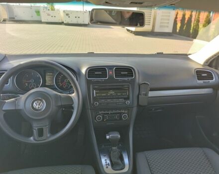 Белый Фольксваген Гольф, объемом двигателя 1.6 л и пробегом 241 тыс. км за 7999 $, фото 2 на Automoto.ua