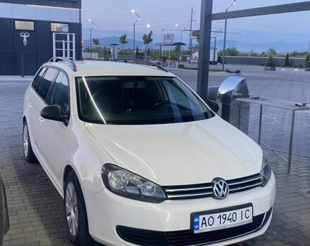 Белый Фольксваген Гольф, объемом двигателя 1.6 л и пробегом 240 тыс. км за 6100 $, фото 1 на Automoto.ua