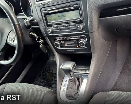 Белый Фольксваген Гольф, объемом двигателя 1.6 л и пробегом 256 тыс. км за 7550 $, фото 6 на Automoto.ua