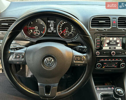 Білий Фольксваген Гольф, об'ємом двигуна 1.6 л та пробігом 241 тис. км за 7650 $, фото 29 на Automoto.ua
