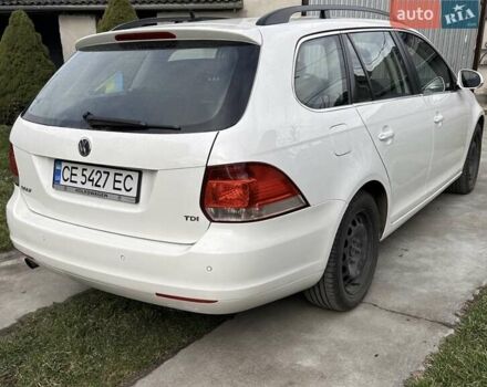 Фольксваген Гольф 2011 в Черновцах на Automoto.ua Белый Фольксваген Гольф, объемом двигателя 1.6 л и пробегом 260 тыс. км за 7600 $, фото 1 на Automoto.ua