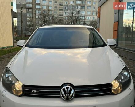 Білий Фольксваген Гольф, об'ємом двигуна 1.6 л та пробігом 241 тис. км за 7650 $, фото 6 на Automoto.ua