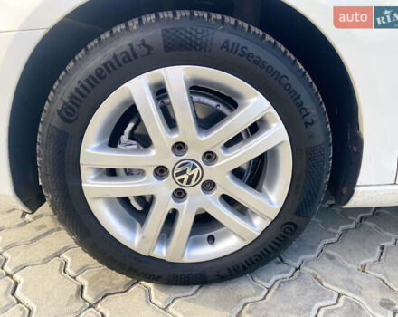 Білий Фольксваген Гольф, об'ємом двигуна 1.6 л та пробігом 235 тис. км за 9100 $, фото 13 на Automoto.ua