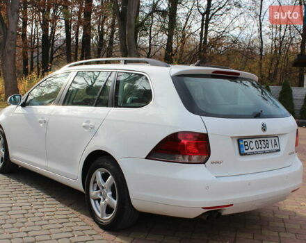 Белый Фольксваген Гольф, объемом двигателя 1.97 л и пробегом 329 тыс. км за 8250 $, фото 4 на Automoto.ua