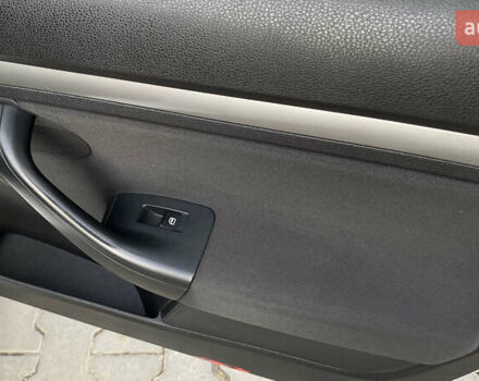 Белый Фольксваген Гольф, объемом двигателя 1.6 л и пробегом 220 тыс. км за 7099 $, фото 52 на Automoto.ua