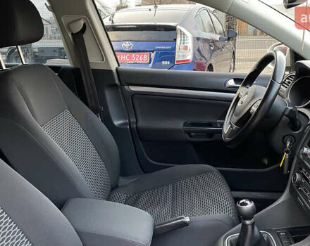 Белый Фольксваген Гольф, объемом двигателя 1.6 л и пробегом 220 тыс. км за 7099 $, фото 31 на Automoto.ua