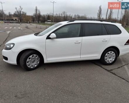 Белый Фольксваген Гольф, объемом двигателя 1.6 л и пробегом 292 тыс. км за 6800 $, фото 6 на Automoto.ua