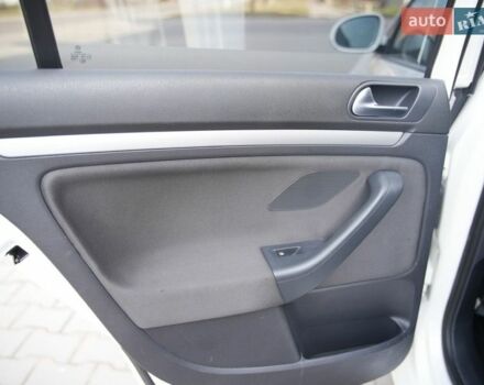 Білий Фольксваген Гольф, об'ємом двигуна 1.2 л та пробігом 217 тис. км за 5950 $, фото 15 на Automoto.ua