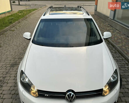 Білий Фольксваген Гольф, об'ємом двигуна 1.6 л та пробігом 241 тис. км за 7650 $, фото 5 на Automoto.ua