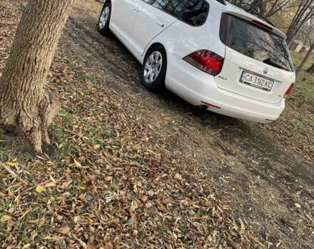 Белый Фольксваген Гольф, объемом двигателя 1.6 л и пробегом 300 тыс. км за 6000 $, фото 3 на Automoto.ua