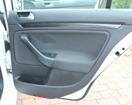 Білий Фольксваген Гольф, об'ємом двигуна 2 л та пробігом 254 тис. км за 6650 $, фото 16 на Automoto.ua