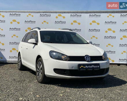 Белый Фольксваген Гольф, объемом двигателя 1.6 л и пробегом 220 тыс. км за 7099 $, фото 66 на Automoto.ua