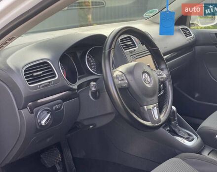 Білий Фольксваген Гольф, об'ємом двигуна 1.6 л та пробігом 235 тис. км за 9100 $, фото 22 на Automoto.ua