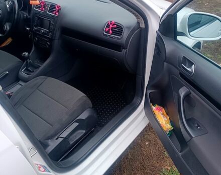 Белый Фольксваген Гольф, объемом двигателя 1.4 л и пробегом 218 тыс. км за 6600 $, фото 9 на Automoto.ua