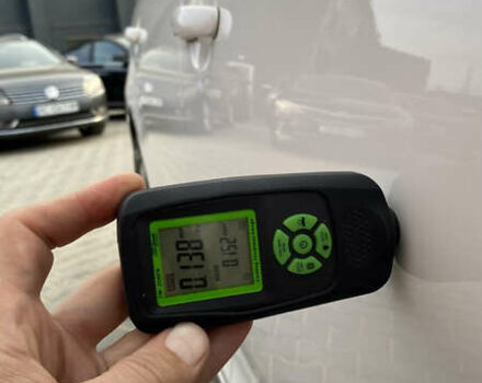 Белый Фольксваген Гольф, объемом двигателя 1.6 л и пробегом 220 тыс. км за 7099 $, фото 61 на Automoto.ua