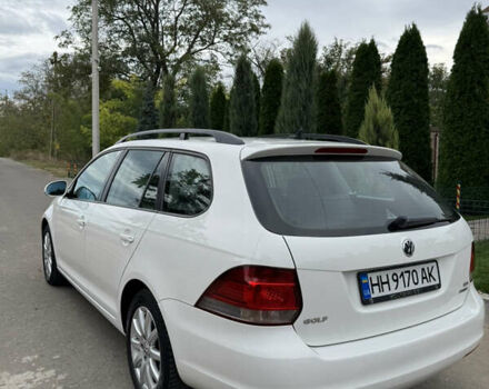 Белый Фольксваген Гольф, объемом двигателя 1.6 л и пробегом 246 тыс. км за 8100 $, фото 4 на Automoto.ua