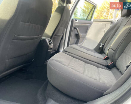 Білий Фольксваген Гольф, об'ємом двигуна 1.6 л та пробігом 235 тис. км за 9100 $, фото 34 на Automoto.ua