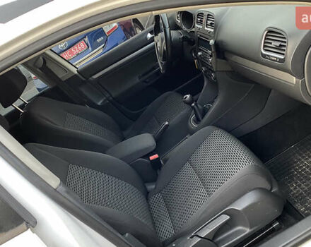 Белый Фольксваген Гольф, объемом двигателя 1.6 л и пробегом 220 тыс. км за 7099 $, фото 33 на Automoto.ua