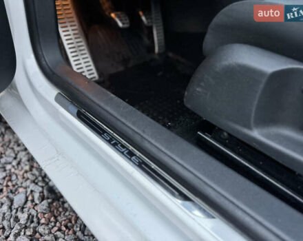 Белый Фольксваген Гольф, объемом двигателя 1.6 л и пробегом 279 тыс. км за 6950 $, фото 20 на Automoto.ua