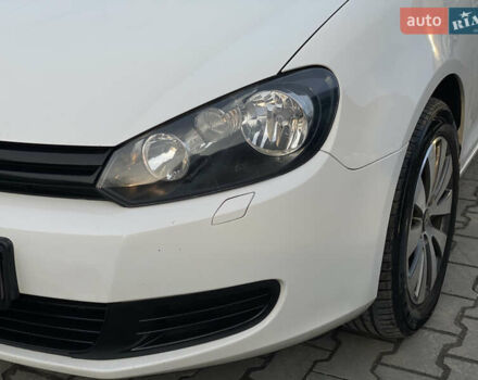 Белый Фольксваген Гольф, объемом двигателя 1.6 л и пробегом 220 тыс. км за 7099 $, фото 17 на Automoto.ua