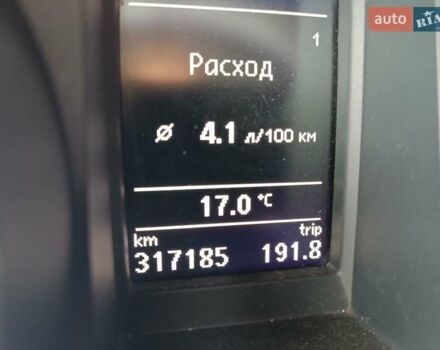 Білий Фольксваген Гольф, об'ємом двигуна 1.6 л та пробігом 339 тис. км за 7500 $, фото 14 на Automoto.ua