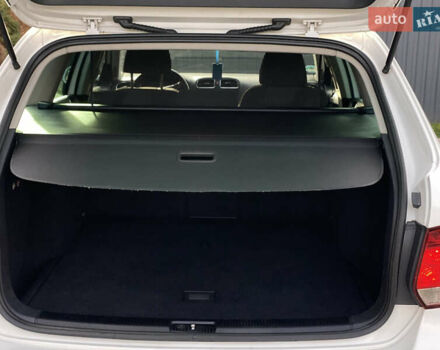 Білий Фольксваген Гольф, об'ємом двигуна 1.6 л та пробігом 235 тис. км за 9100 $, фото 49 на Automoto.ua