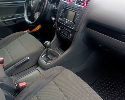 Белый Фольксваген Гольф, объемом двигателя 1.4 л и пробегом 218 тыс. км за 6600 $, фото 8 на Automoto.ua