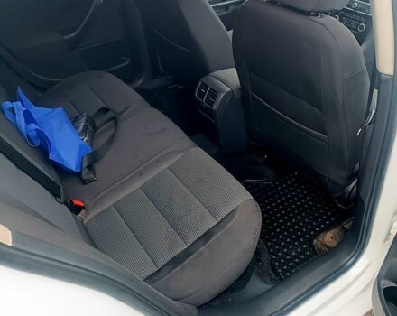 Белый Фольксваген Гольф, объемом двигателя 1.4 л и пробегом 218 тыс. км за 6600 $, фото 7 на Automoto.ua