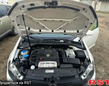 Белый Фольксваген Гольф, объемом двигателя 1.4 л и пробегом 239 тыс. км за 7900 $, фото 10 на Automoto.ua