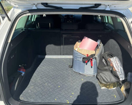 Белый Фольксваген Гольф, объемом двигателя 1.6 л и пробегом 272 тыс. км за 7800 $, фото 20 на Automoto.ua