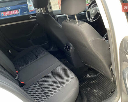 Белый Фольксваген Гольф, объемом двигателя 1.6 л и пробегом 220 тыс. км за 7099 $, фото 50 на Automoto.ua