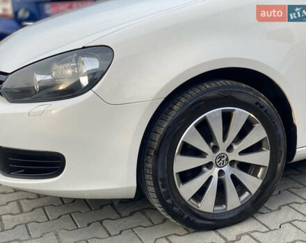 Белый Фольксваген Гольф, объемом двигателя 1.6 л и пробегом 220 тыс. км за 7099 $, фото 18 на Automoto.ua