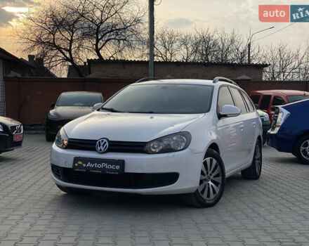 Белый Фольксваген Гольф, объемом двигателя 1.6 л и пробегом 220 тыс. км за 7099 $, фото 3 на Automoto.ua
