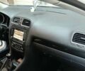 Фольксваген Гольф 2011 в Черновцах на Automoto.ua Белый Фольксваген Гольф, объемом двигателя 1.6 л и пробегом 260 тыс. км за 7600 $, фото 6 на Automoto.ua