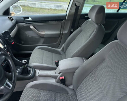 Білий Фольксваген Гольф, об'ємом двигуна 1.97 л та пробігом 278 тис. км за 6999 $, фото 13 на Automoto.ua