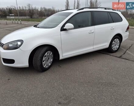 Белый Фольксваген Гольф, объемом двигателя 1.6 л и пробегом 292 тыс. км за 6800 $, фото 4 на Automoto.ua