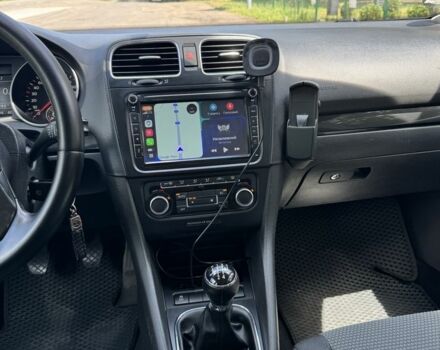 Білий Фольксваген Гольф, об'ємом двигуна 1.6 л та пробігом 258 тис. км за 7806 $, фото 2 на Automoto.ua