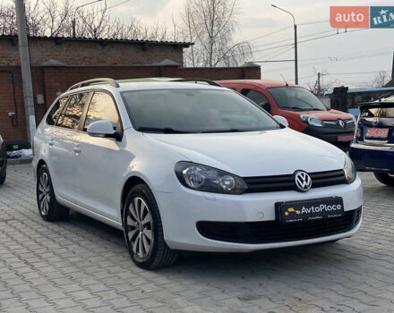 Белый Фольксваген Гольф, объемом двигателя 1.6 л и пробегом 220 тыс. км за 7099 $, фото 2 на Automoto.ua
