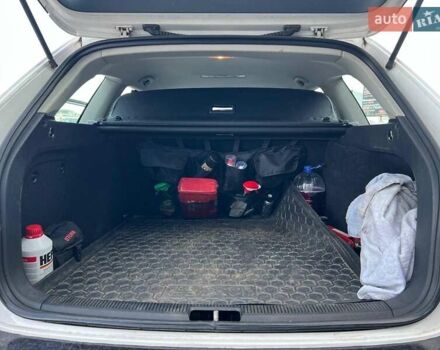 Белый Фольксваген Гольф, объемом двигателя 1.6 л и пробегом 289 тыс. км за 9590 $, фото 31 на Automoto.ua