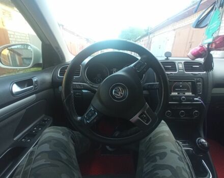 Белый Фольксваген Гольф, объемом двигателя 1.6 л и пробегом 268 тыс. км за 7000 $, фото 7 на Automoto.ua