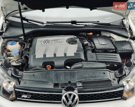 Белый Фольксваген Гольф, объемом двигателя 1.6 л и пробегом 263 тыс. км за 7999 $, фото 51 на Automoto.ua