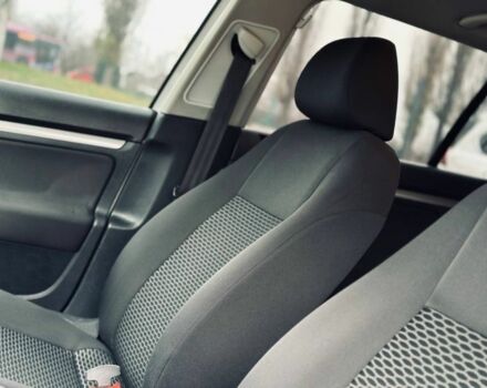 Білий Фольксваген Гольф, об'ємом двигуна 1.6 л та пробігом 263 тис. км за 7999 $, фото 18 на Automoto.ua